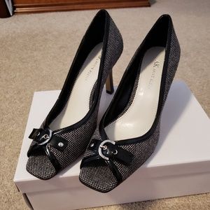 NIB Anne Klein peep toe heel shoes tweed buckle 7